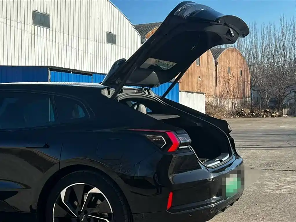 ZEEKR EXTREME KRYPTON 001