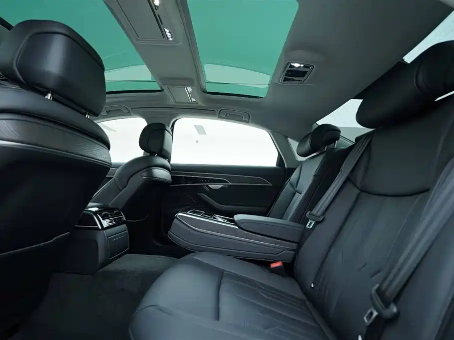 Audi A8 2023 A8L 45 TFSI quattro Luxury фото 20