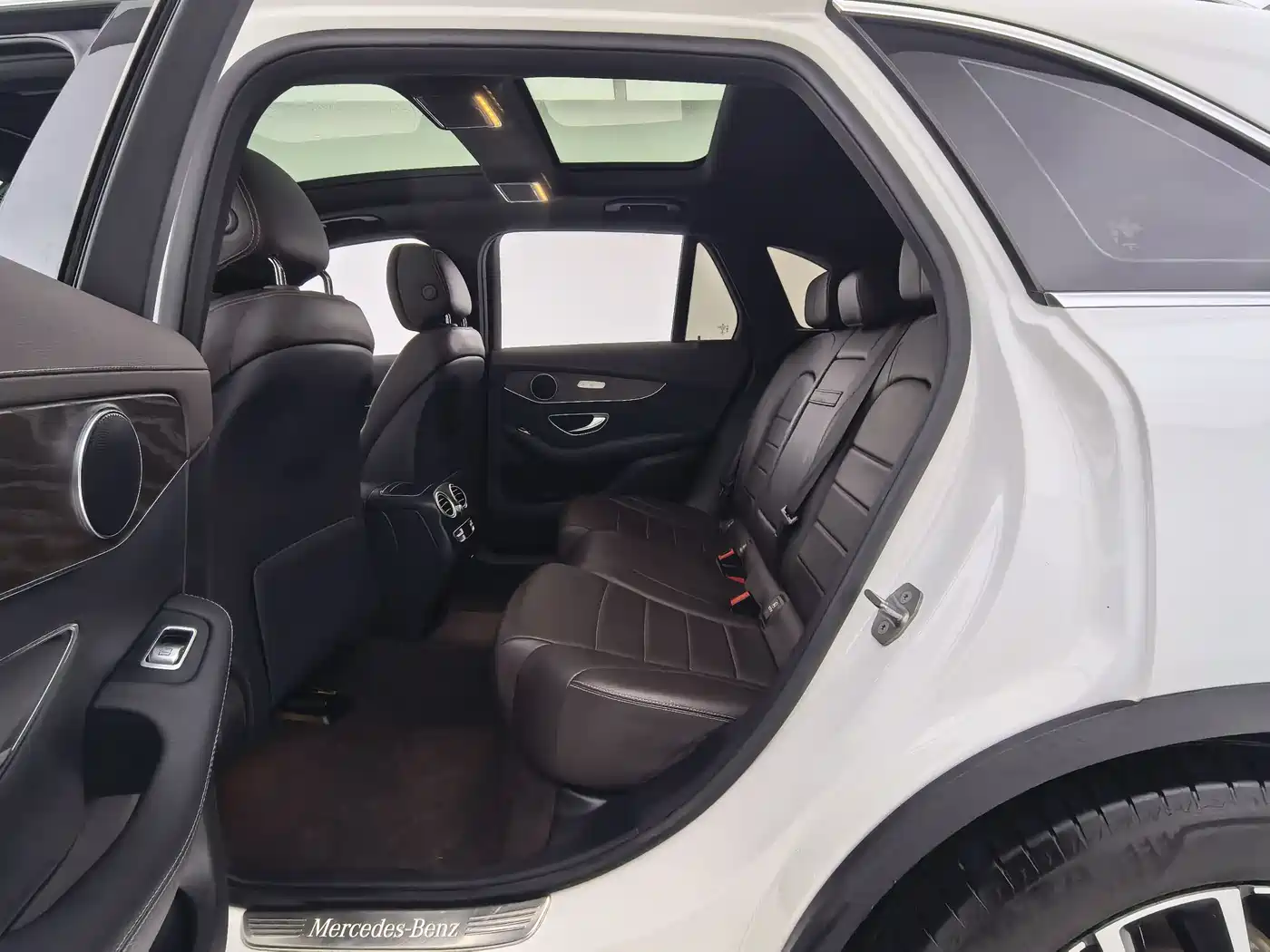 Mercedes-Benz GLC 2020 Facelift GLC 260 L 4MATIC Luxury фото 10
