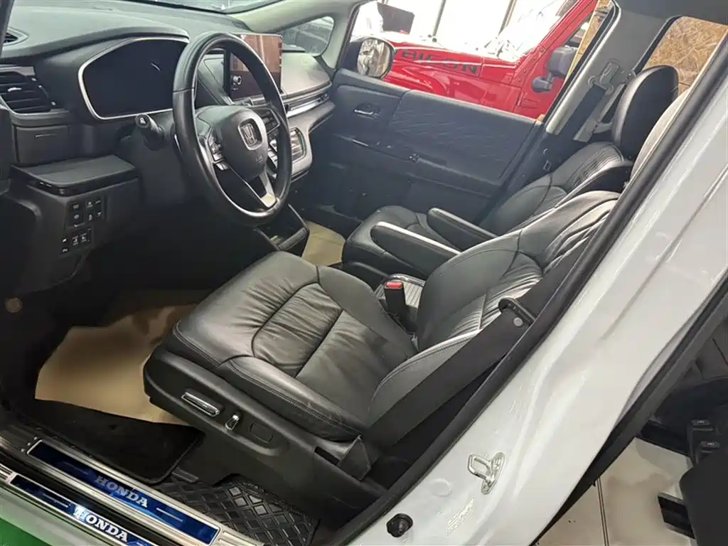Honda Elysion 2024 2024 2.0L e:HEV Luxury Edition