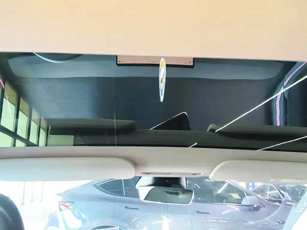Tesla Model 3 2026 2025 Model Year Facelift Rear-Wheel Drive
