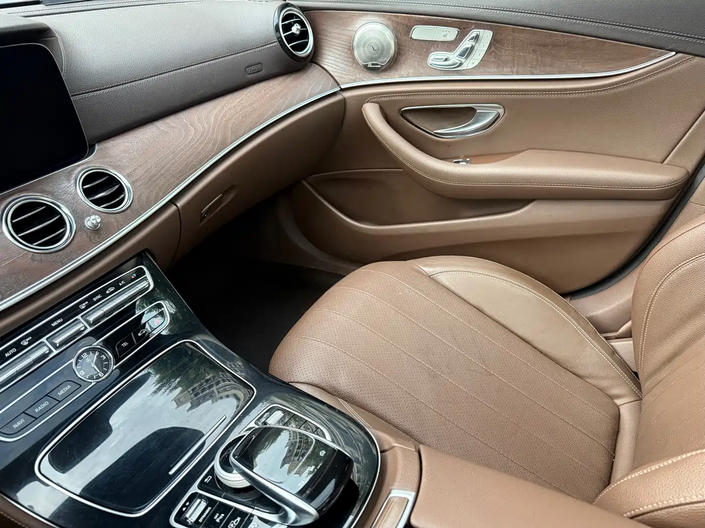 Mercedes-Benz E-Class 2017 E 300 L Luxury фото 9