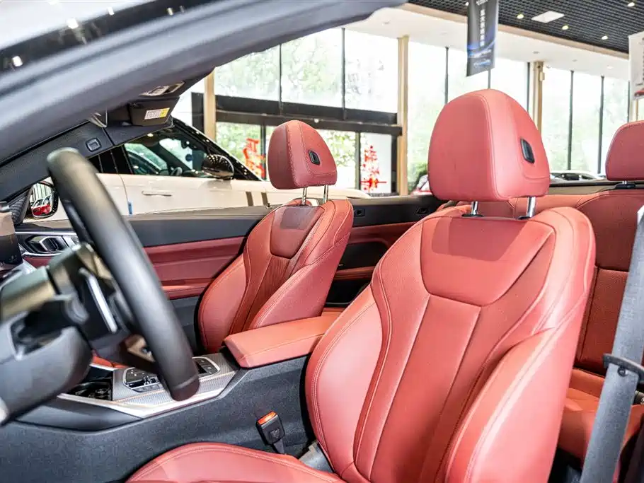BMW 4 Series 2024 430i Convertible M Sport Shadow Edition фото 8