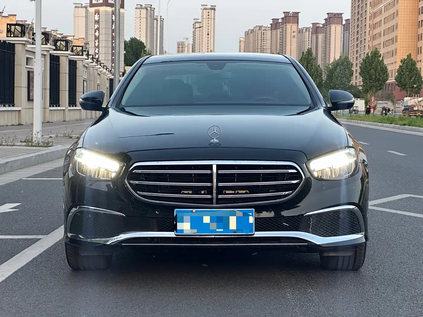 Mercedes-Benz E-Class 2023 E 260 L Sport фото 2