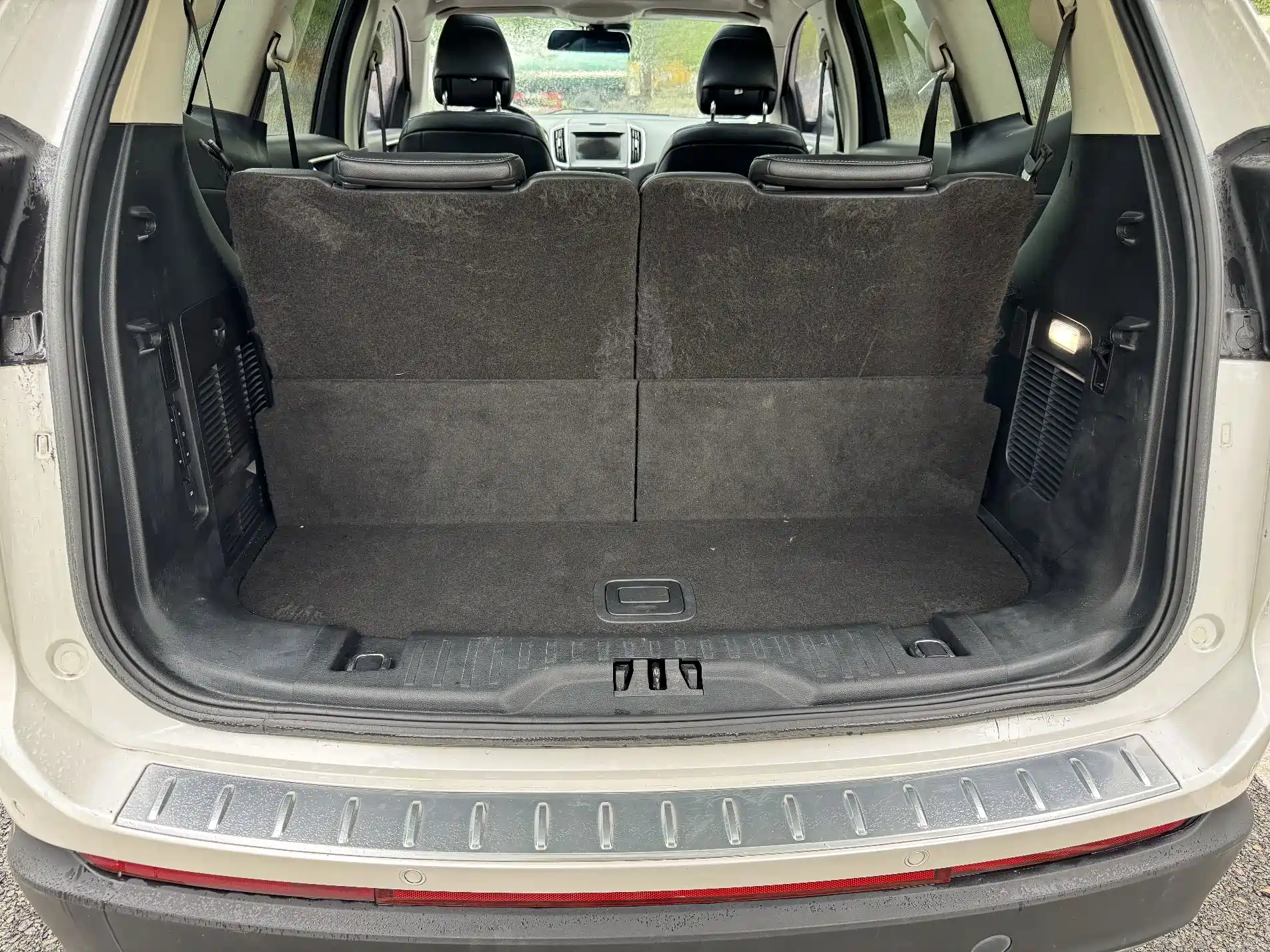 Фото 32 - Ford Edge