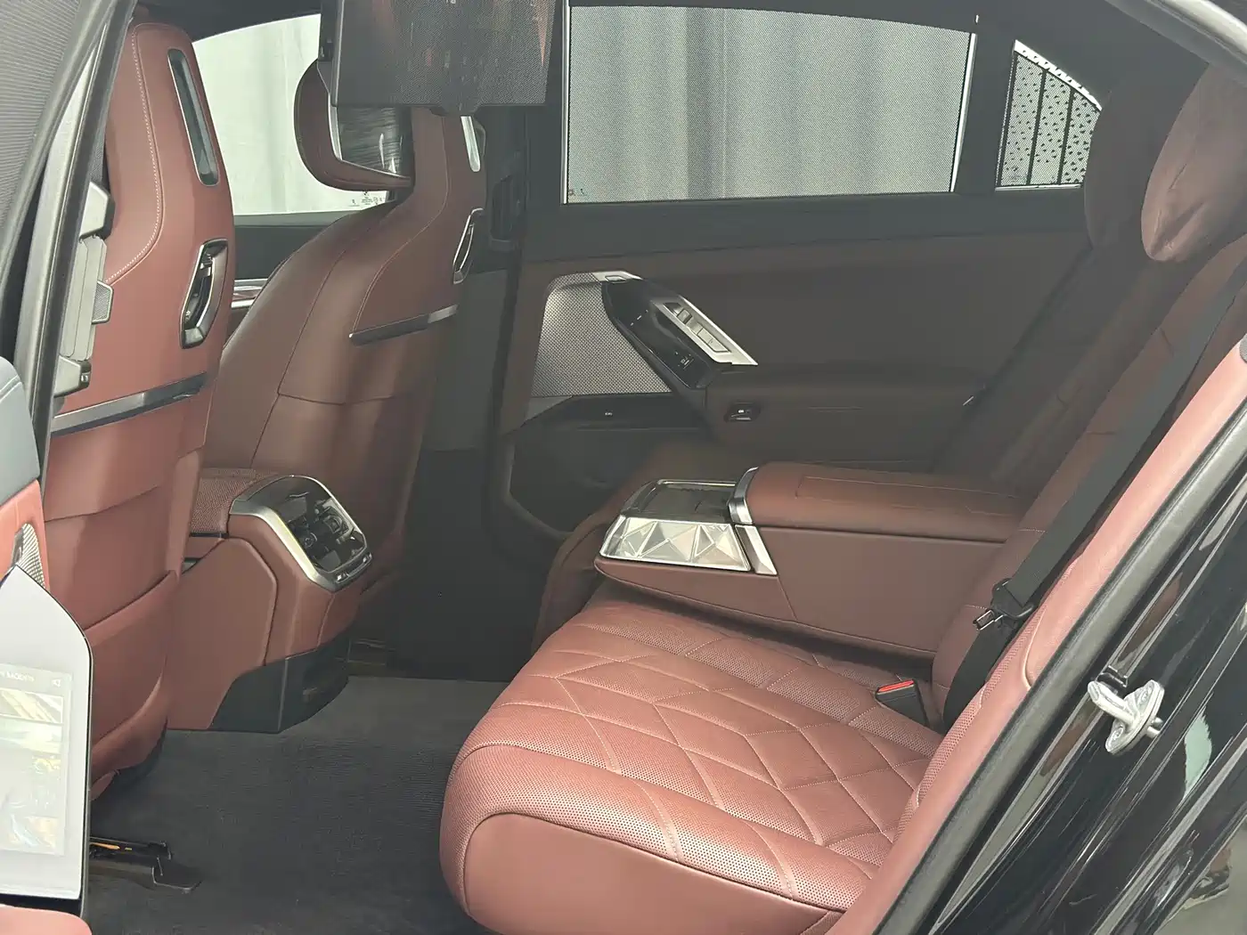 BMW 7 Series 2023 2023 Model 740Li Premium Luxury Package