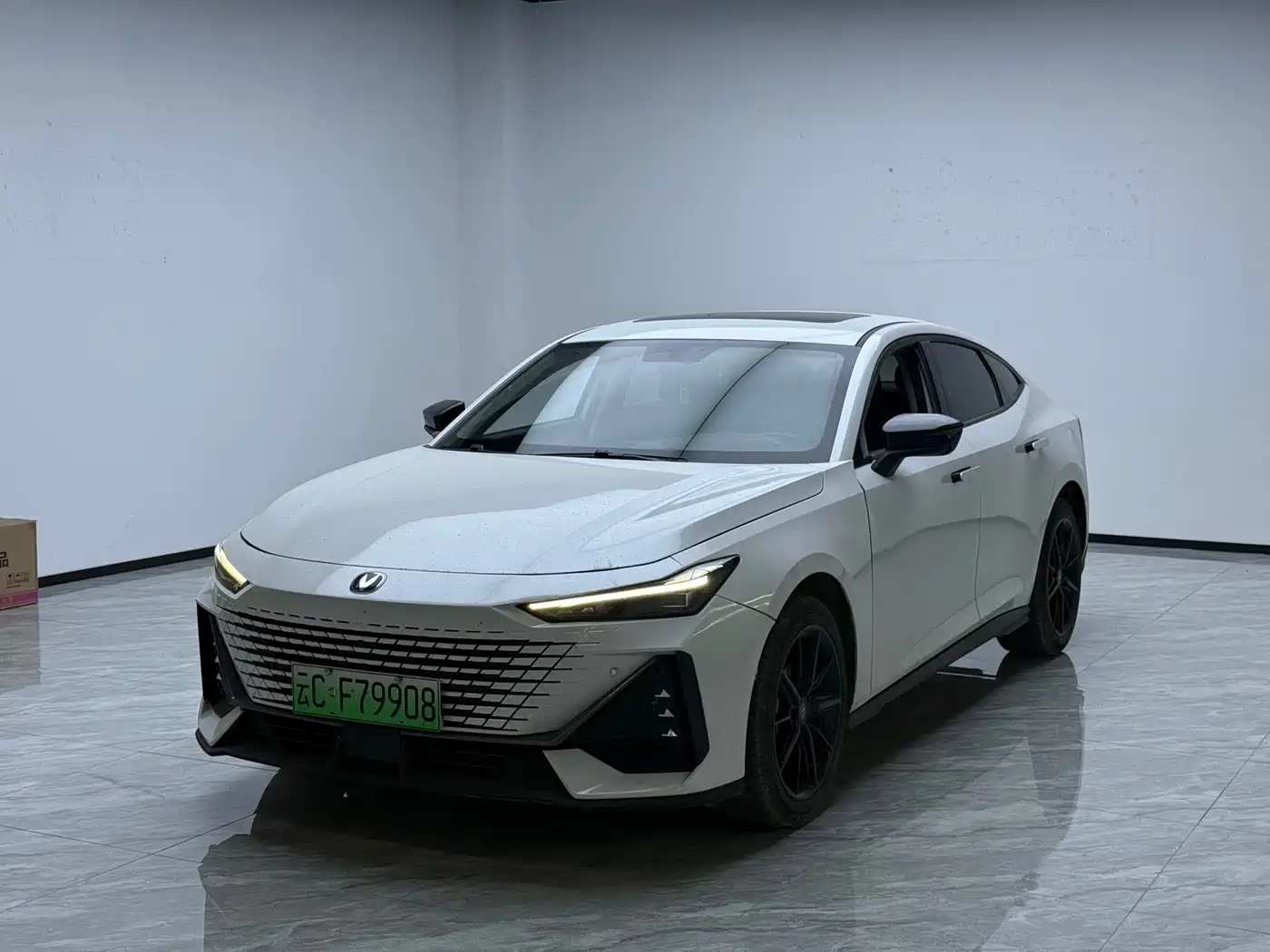 Changan UNI-V iDD 2023 2023 ZhiDian iDD 1.5T 113km Smart Fun Edition