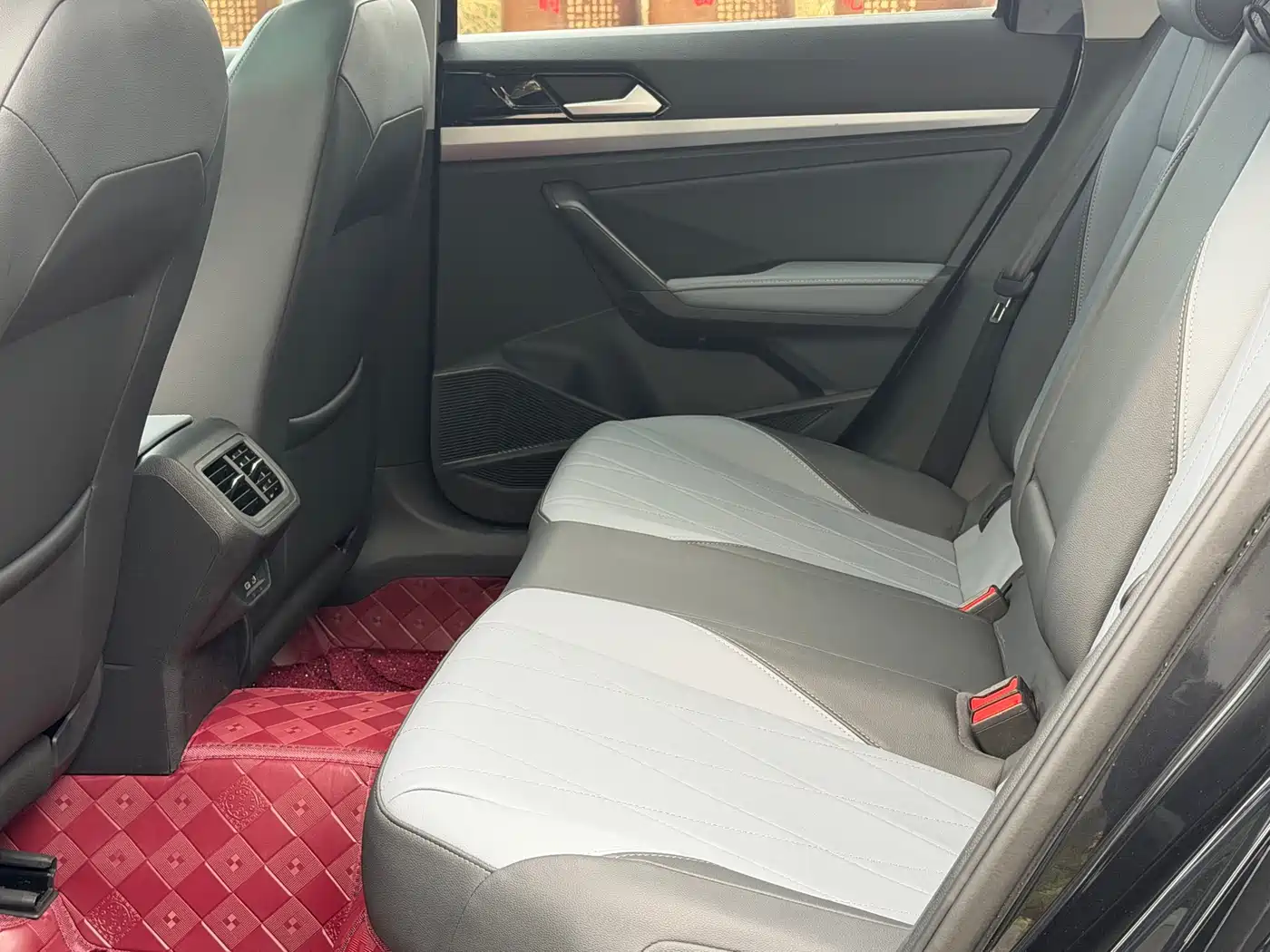 Volkswagen Lavida 2024 Model 1.5L Automatic Starlight 5 Million Edition фото 10