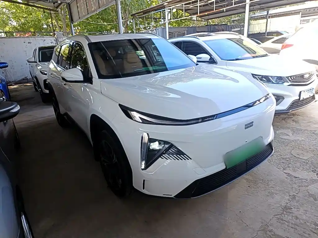Geely Galaxy Galaxy L7 2023 2023 1.5T 115km PLUS