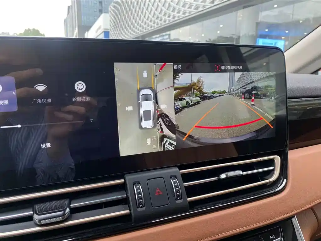 Hongqi HQ9 PHEV 2024 Model 2.0T AWD Luxury Edition фото 24