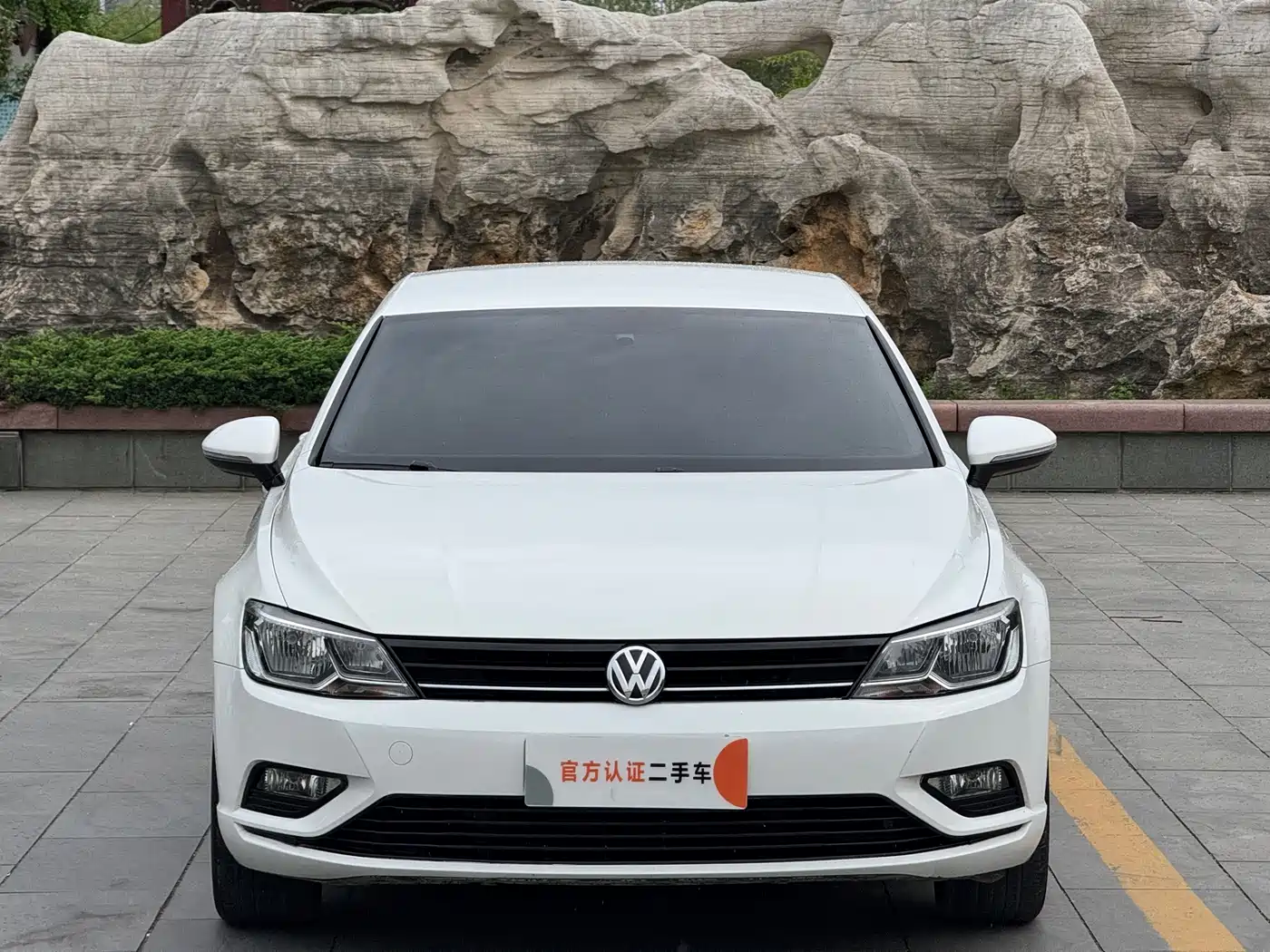 Volkswagen Lamando 2017 230TSI DSG Trend Edition фото 2