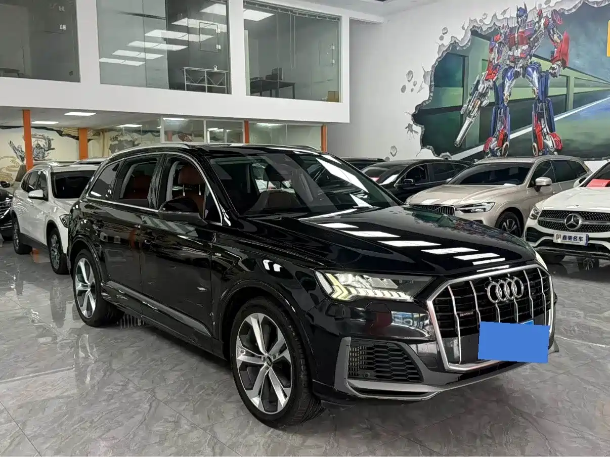 Photo 3 - Audi Q7