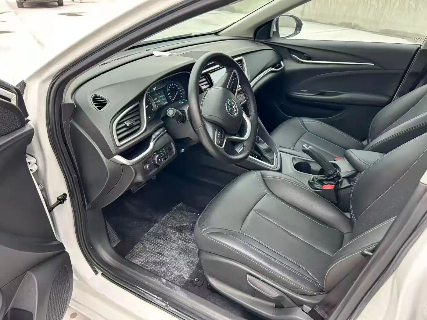 Buick Excelle 2019 18T Automatic Connected Elite (China V) фото 5