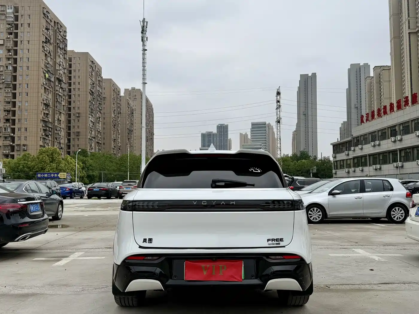 Voyah Auto VOYAH FREE 2024 Ultra Long Range Intelligent Driving Edition фото 8