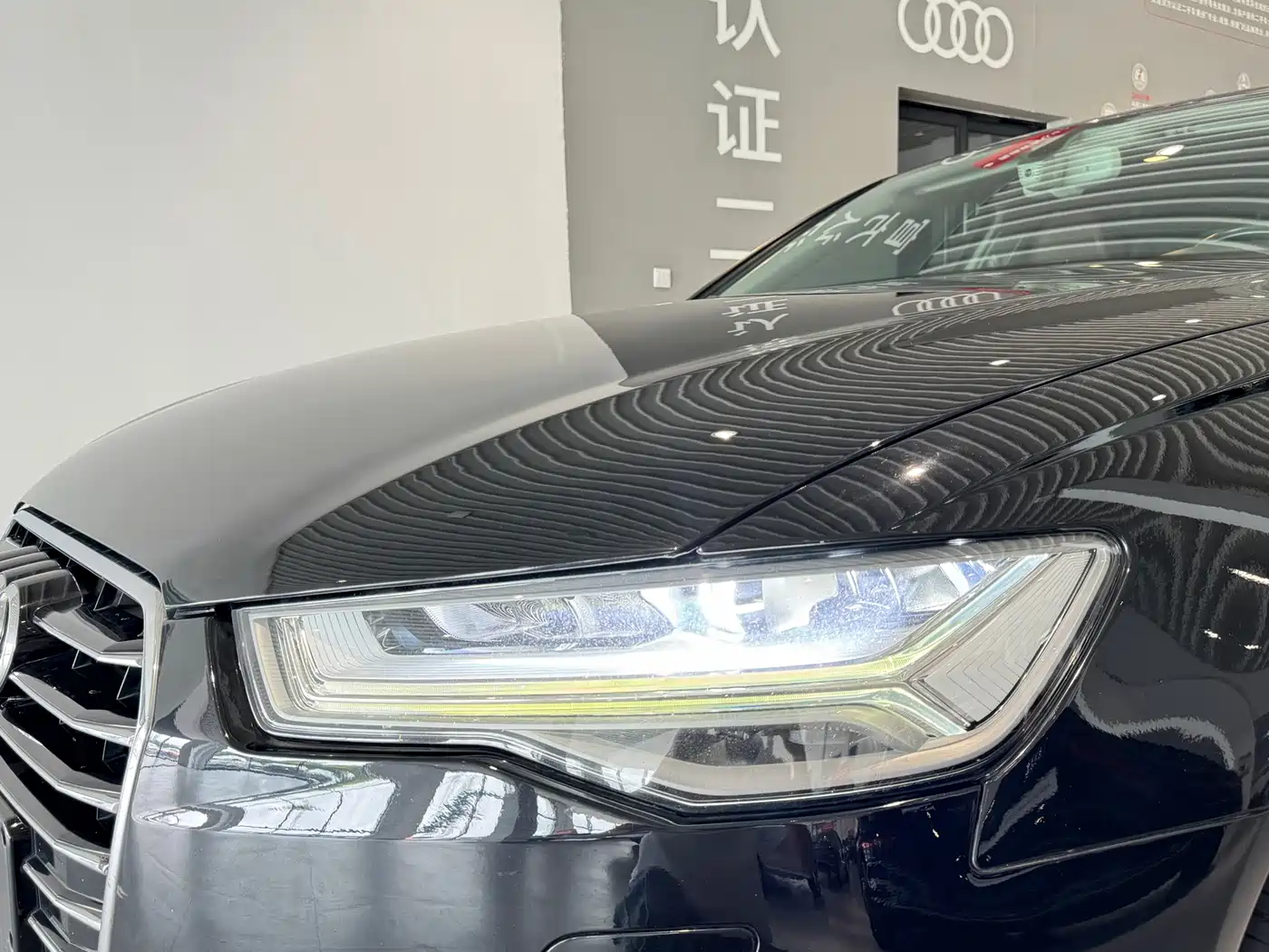 Фото 17 - Audi A6L