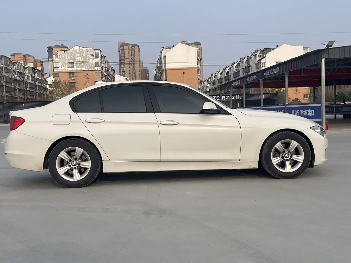 BMW 3 Series 2015 320i Fashion фото 15