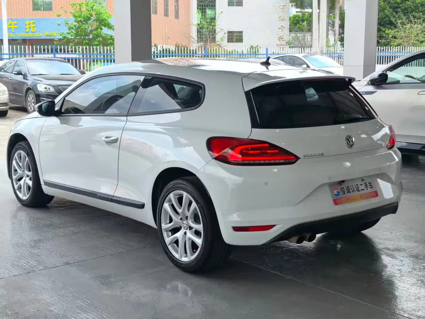 Photo 4 - Volkswagen Scirocco