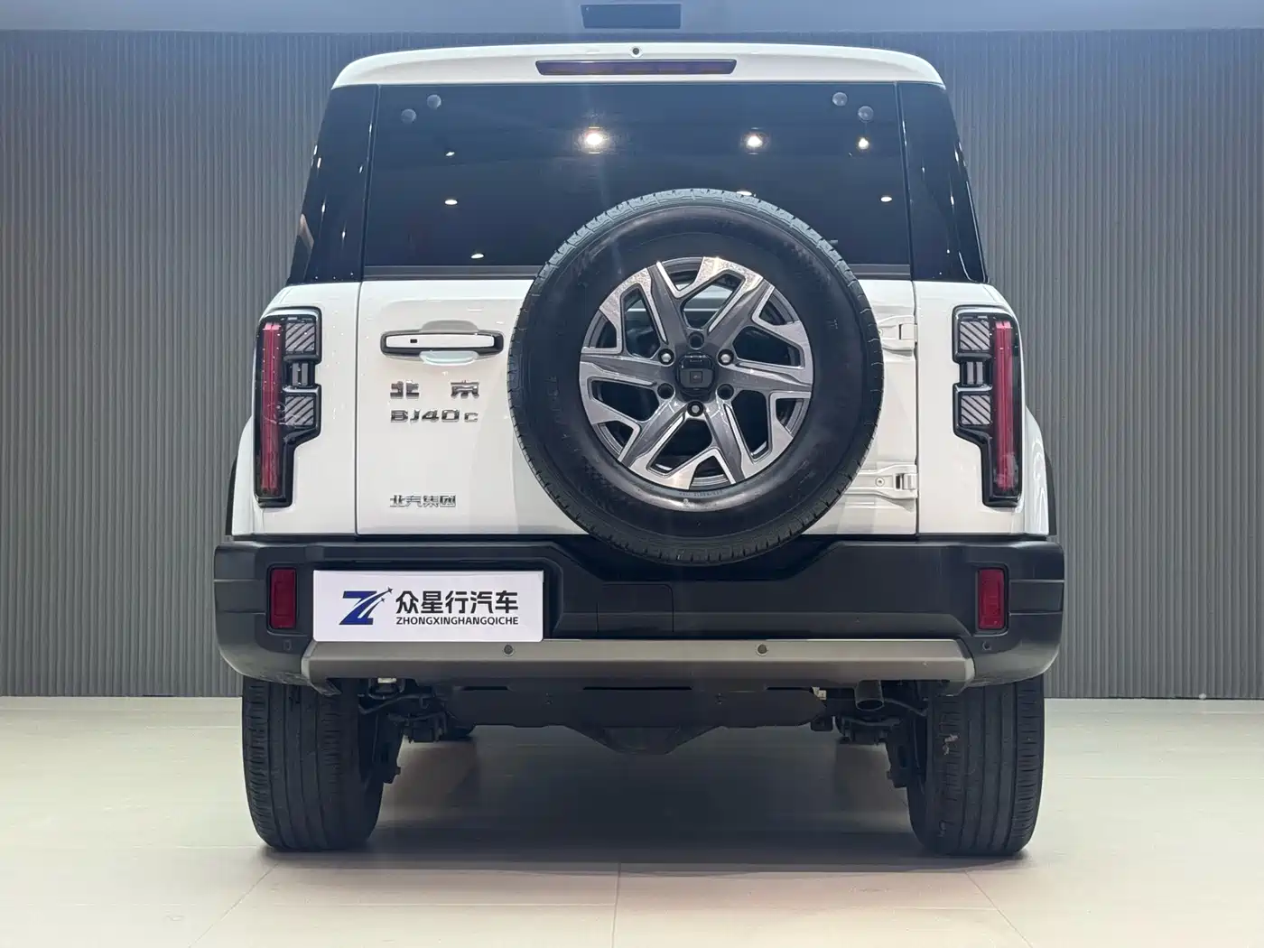BAIC ORV Beijing Offroad BJ40 2024 2.0T New Urban Hunter Edition Knight фото 4