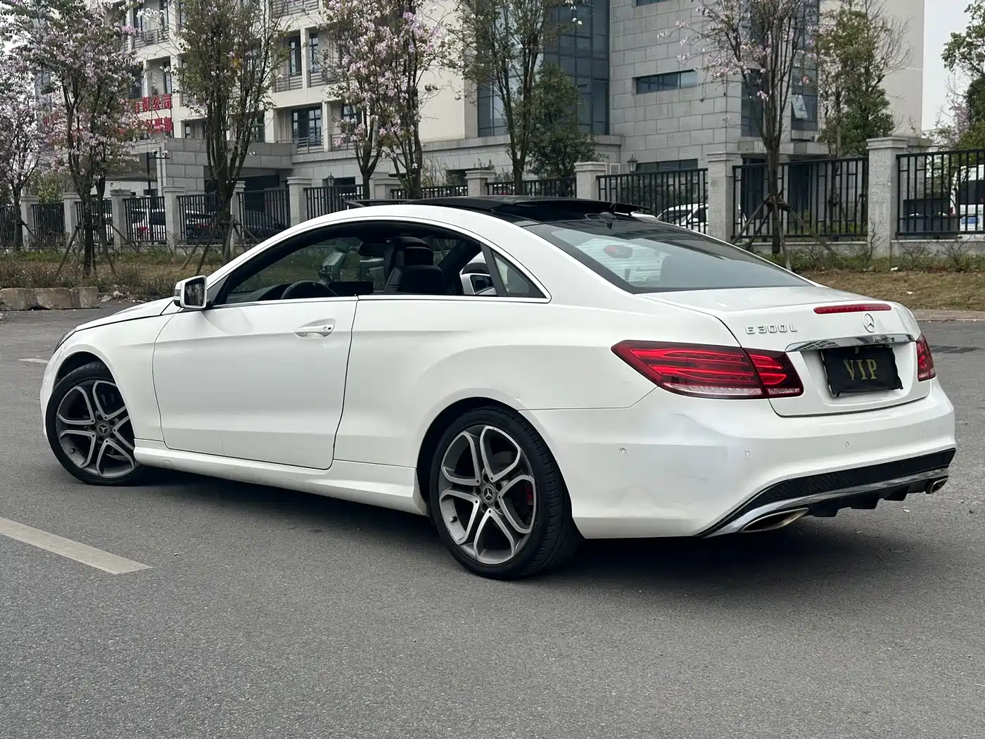 Mercedes-Benz E-Class (Import) 2014 E 200 Coupe фото 4