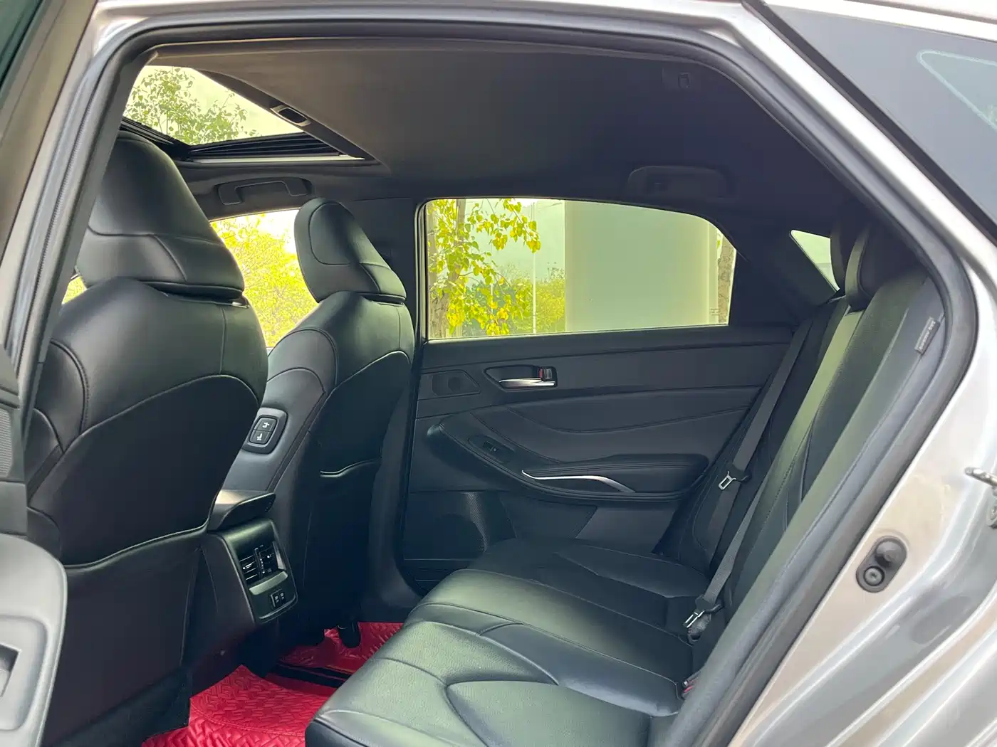 Toyota Avalon 2019 2.0L Luxury Edition (China VI) фото 6