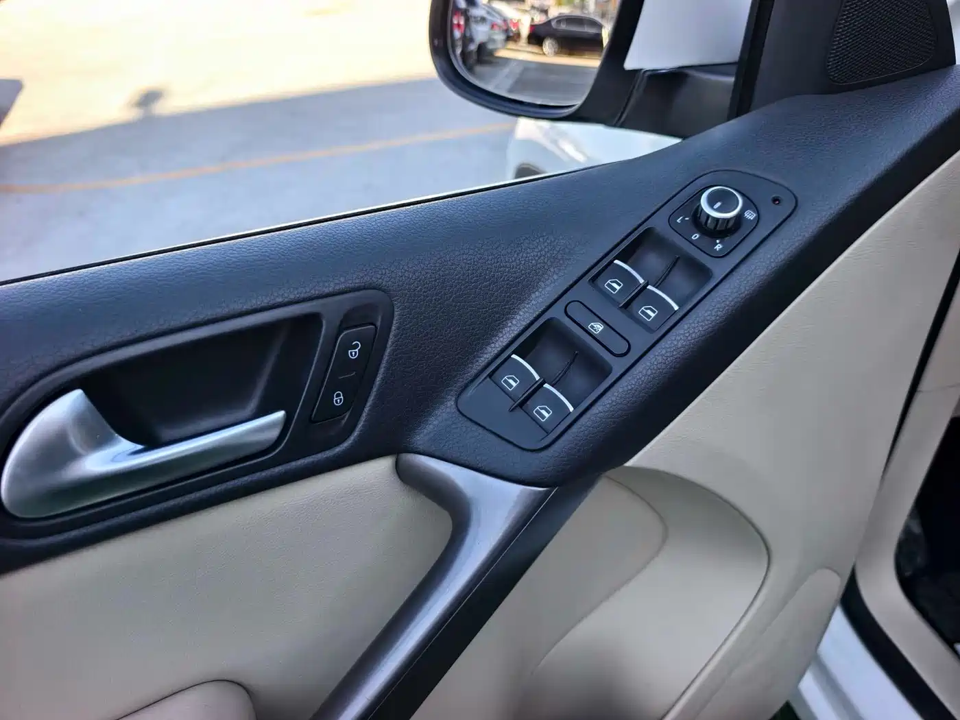 Volkswagen Tiguan 2012 1.8TSI Automatic 4WD Elite Edition фото 8