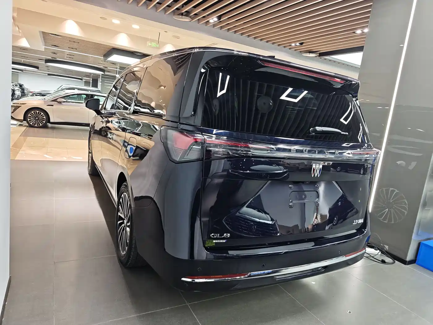 BUICK GL8 NEW ENERGY