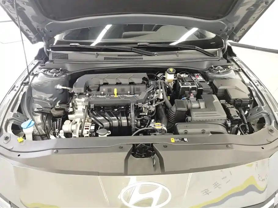 Hyundai Elantra 2023 1.5L CVT GLX Elite Edition фото 10
