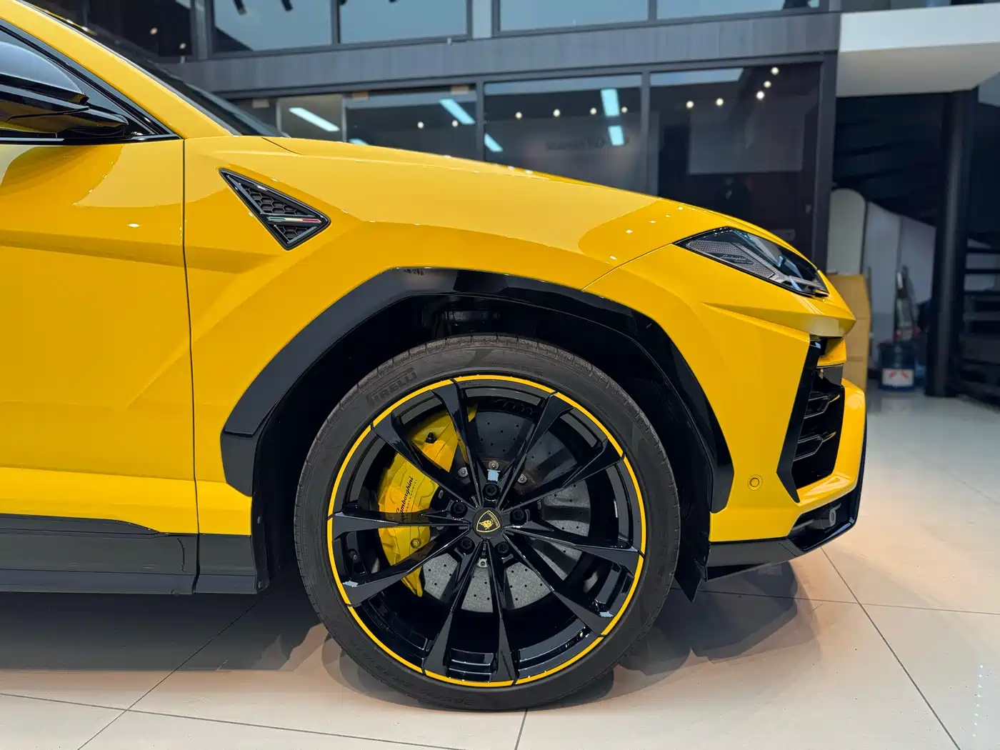 Lamborghini Urus 2021 4.0T V8 фото 23