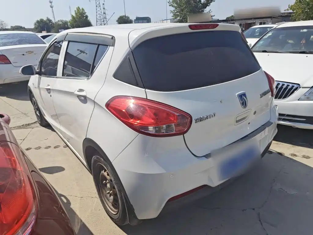 Baojun 310 2017 2016 1.2L Manual Value Edition