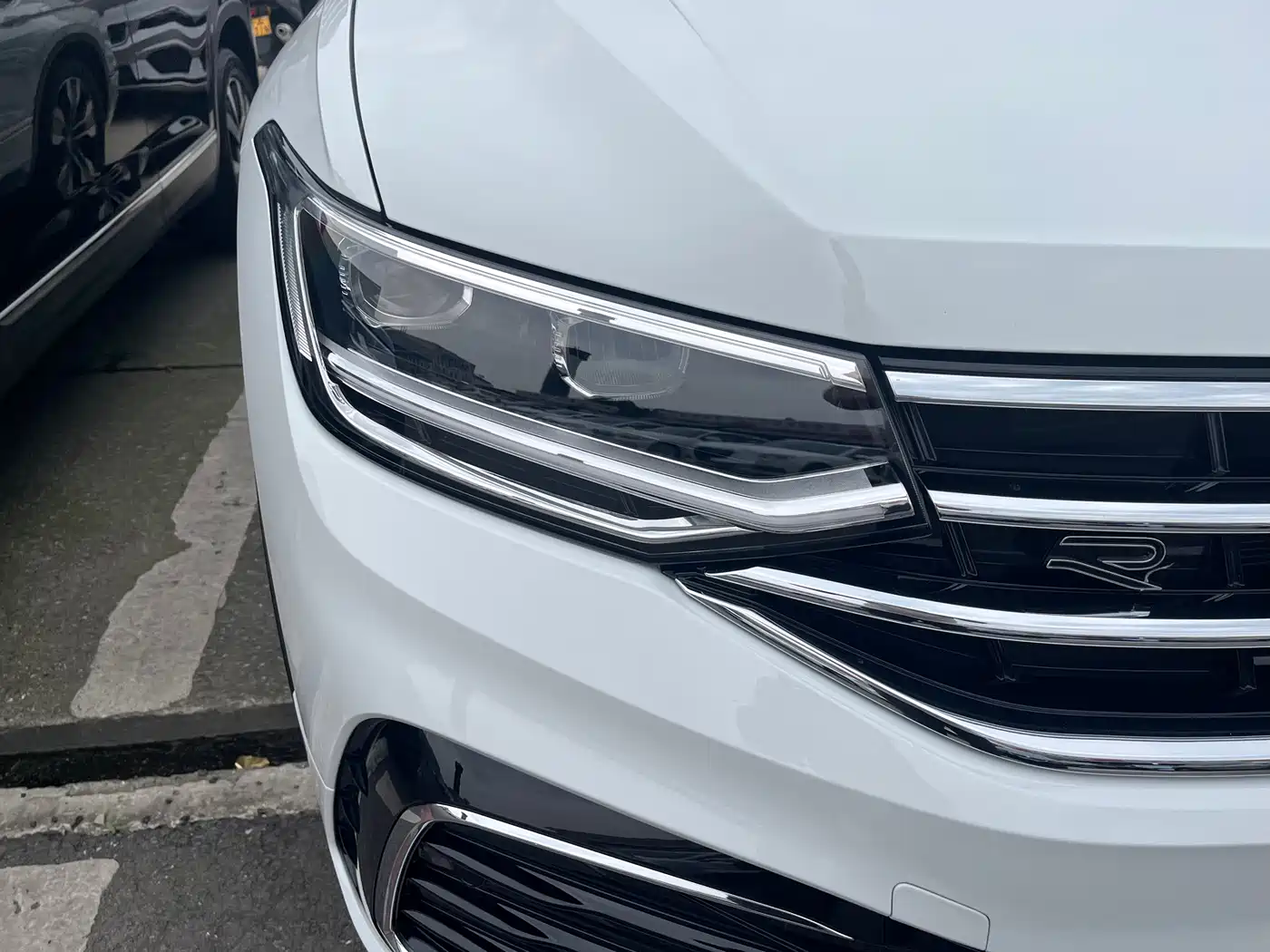 Volkswagen Tiguan L 2024 330TSI Automatic 2WD R-Line Premium Enjoyment Edition фото 6