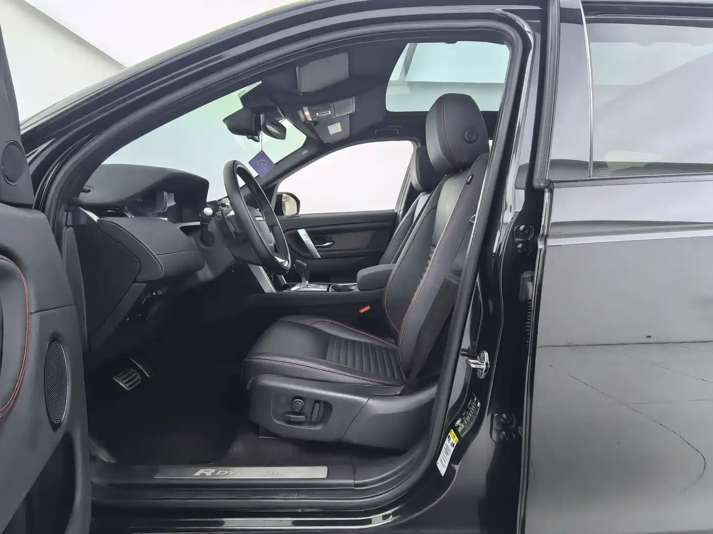Land Rover Discovery Sport 2020 249PS R-Dynamic Performance Tech 7-seater фото 14