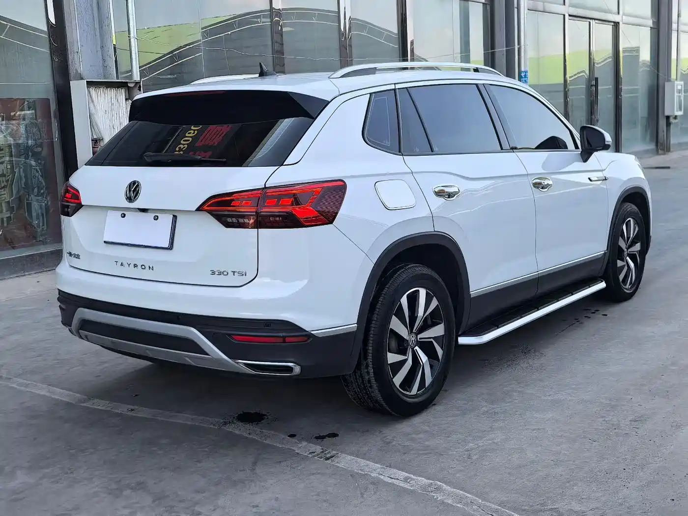Volkswagen Tayron 2021 330TSI 2WD Luxury Smart Connect Edition фото 6