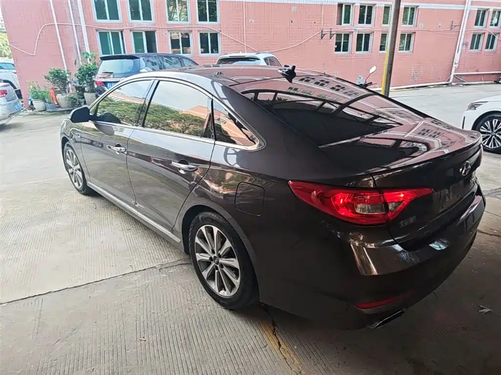 Hyundai Sonata 2017 1.6T GLS Smart фото 5