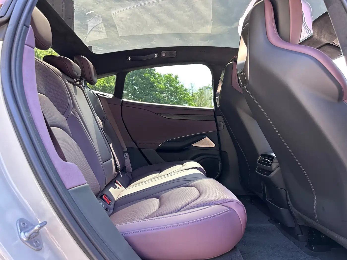 Xiaomi Auto Xiaomi SU7 2024 AWD Extended Range Advanced Smart Driving Max Edition фото 17