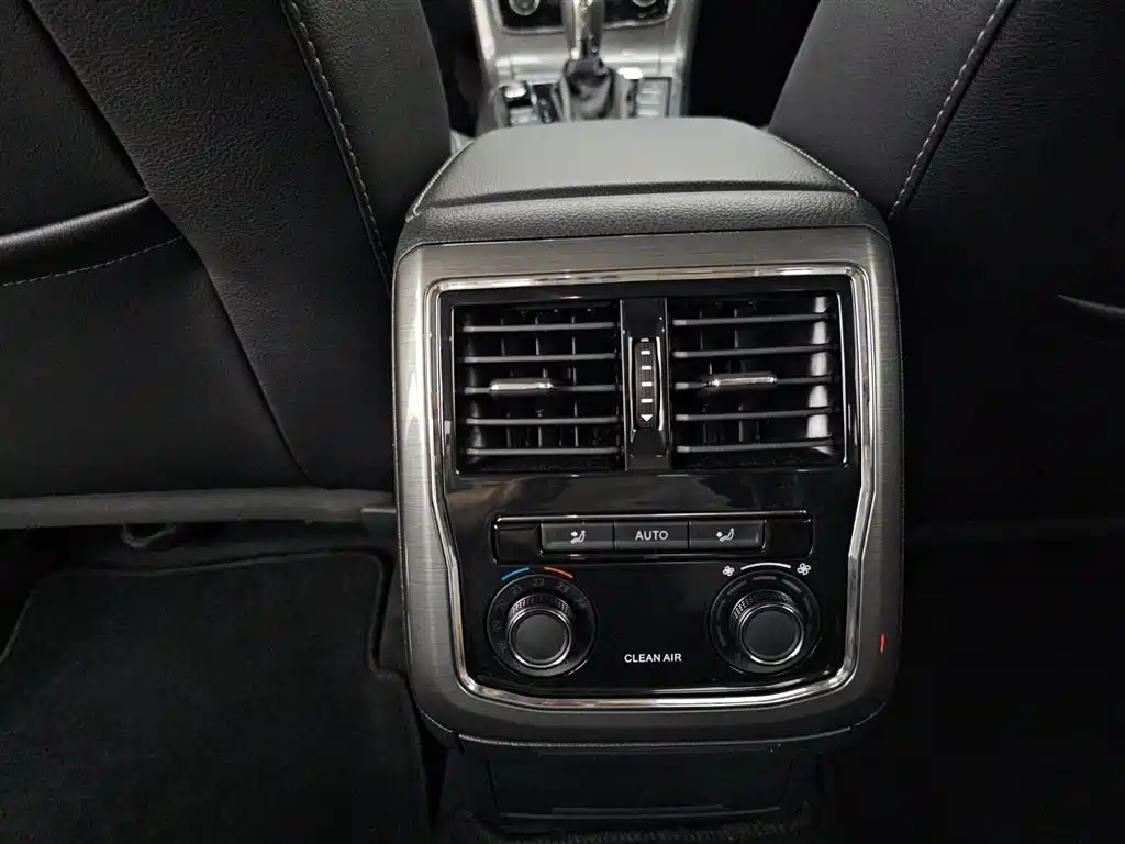 Volkswagen Passat 2017 330TSI DSG Prestige фото 14