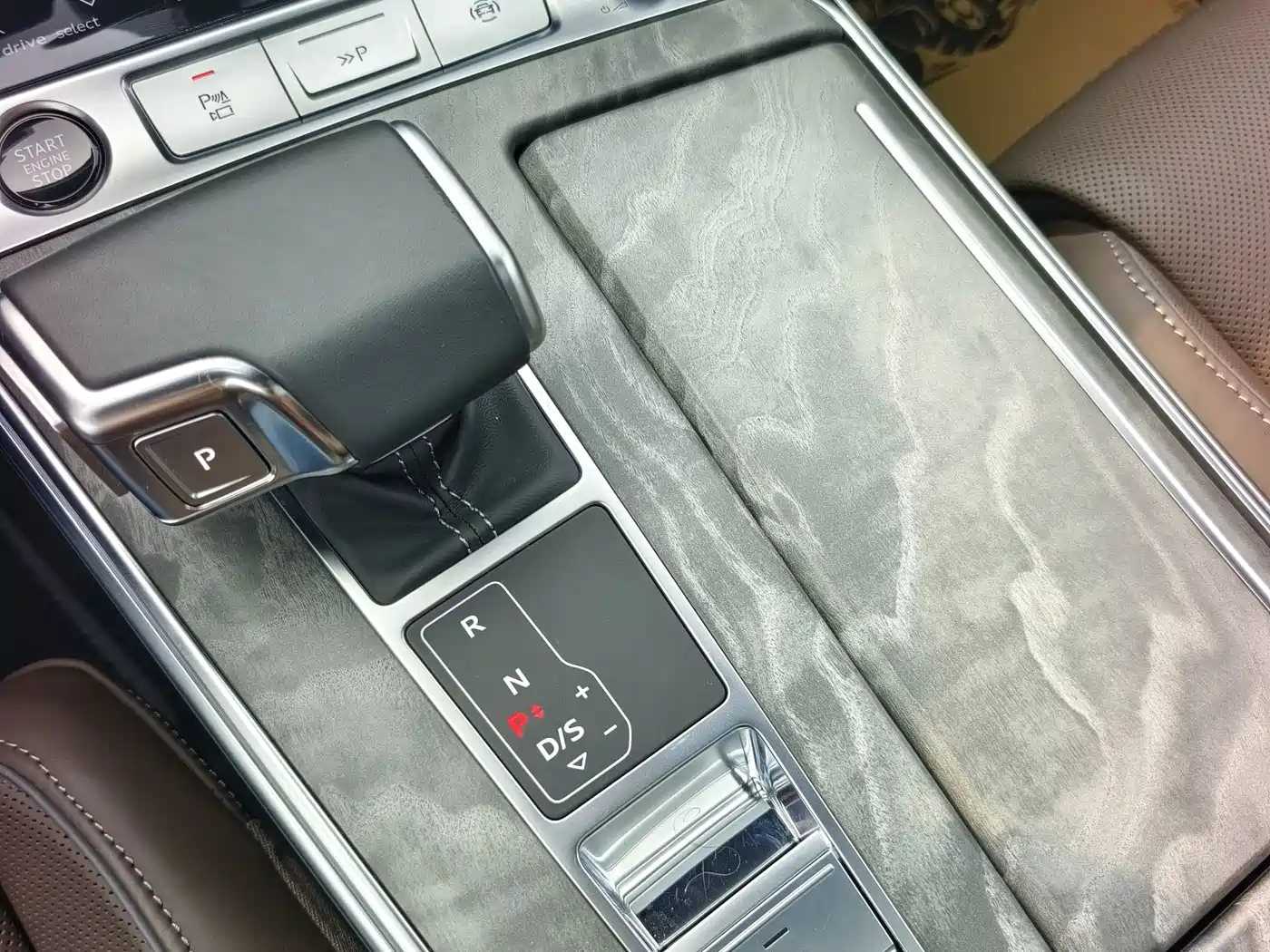 AUDI A7L