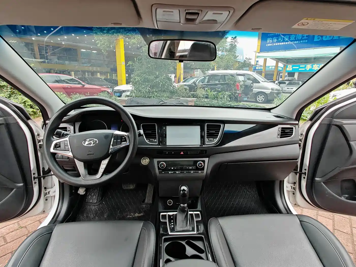 Hyundai Mistra 2014 1.8L Auto Smart GLS фото 9