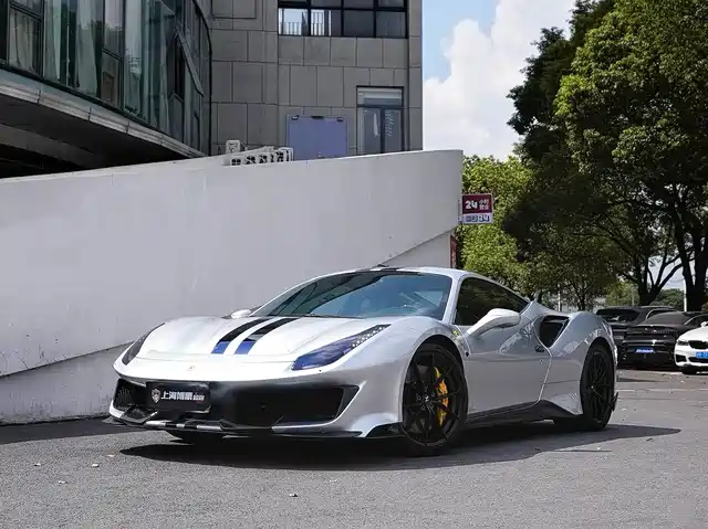 Ferrari Ferrari 488 2018 488 Pista