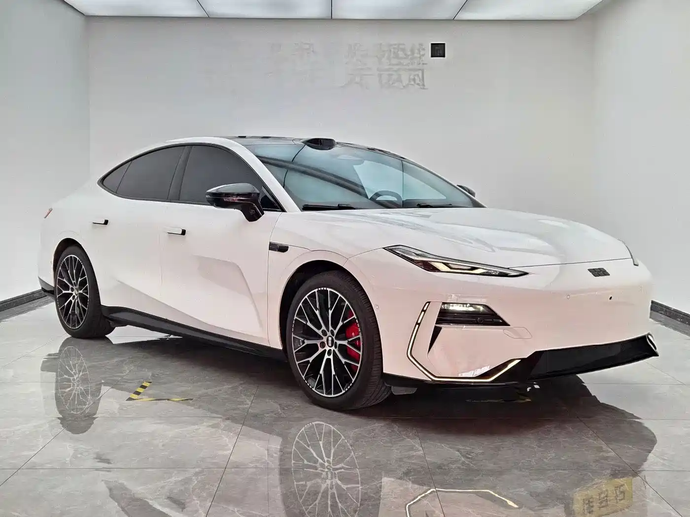 2025 Geely Galaxy Galaxy E8