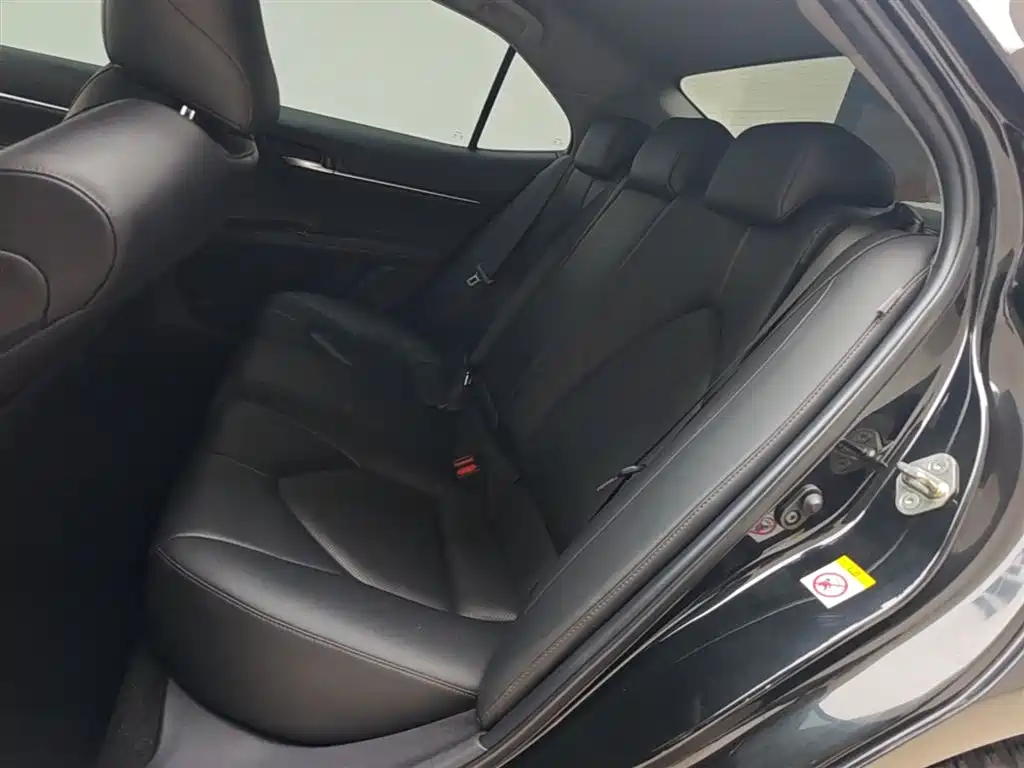 Toyota Camry 2018 2.0G Luxury Edition фото 17