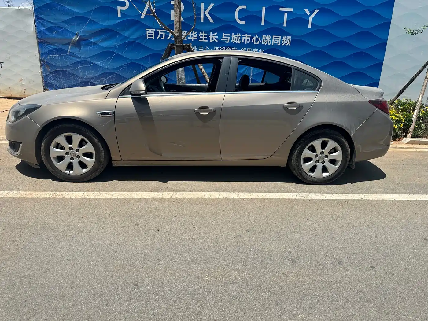 Buick Regal 2015 1.6T Leading Tech Edition фото 3