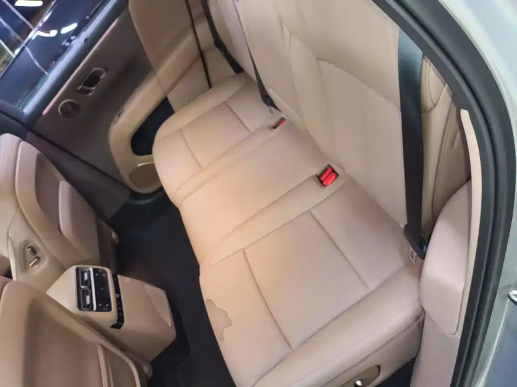 Li Auto i6 2026 2025 2WD Base Model