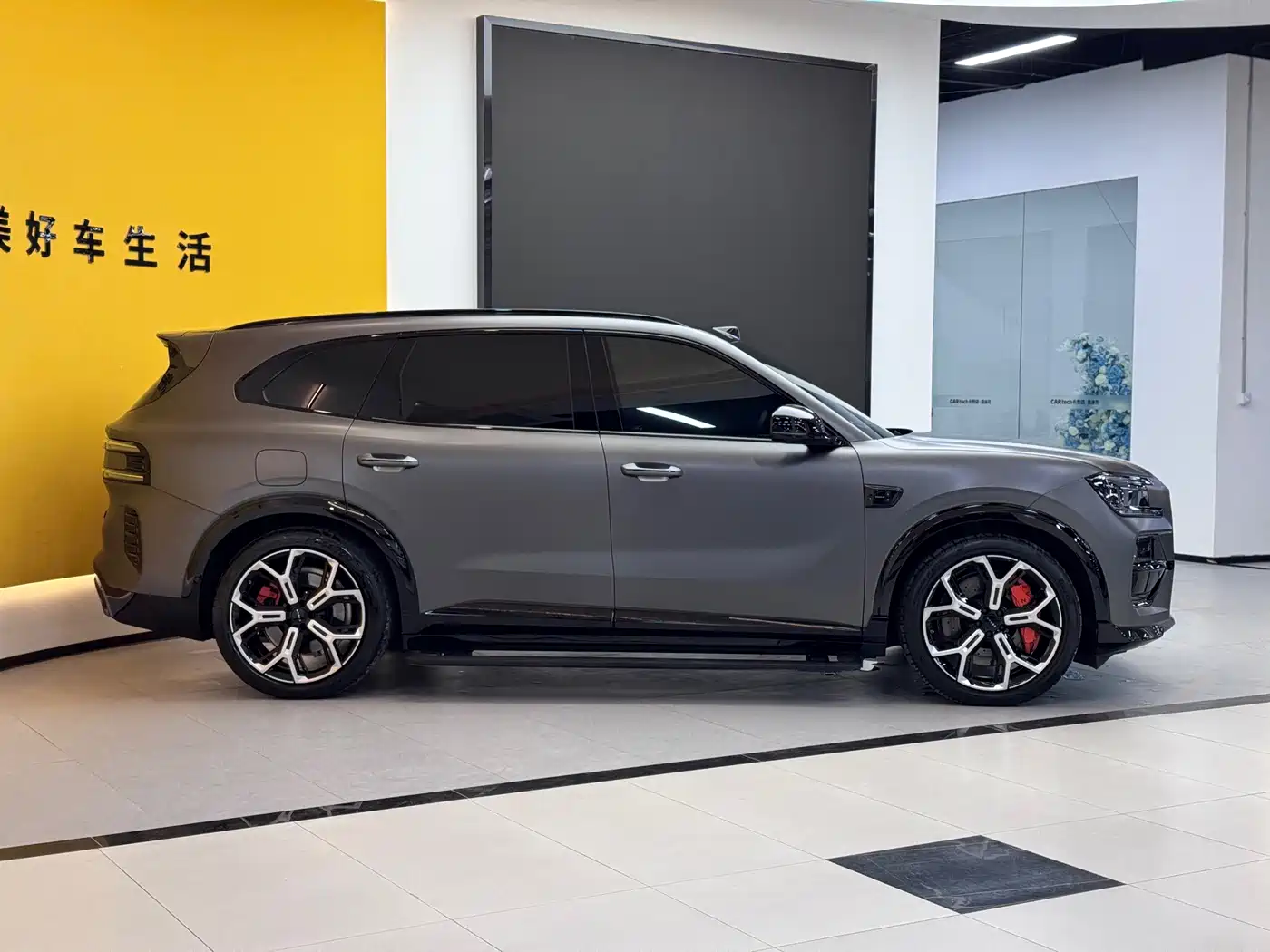 ZEEKR 8X 2026 2026 Model Dark Edition 5-Seater