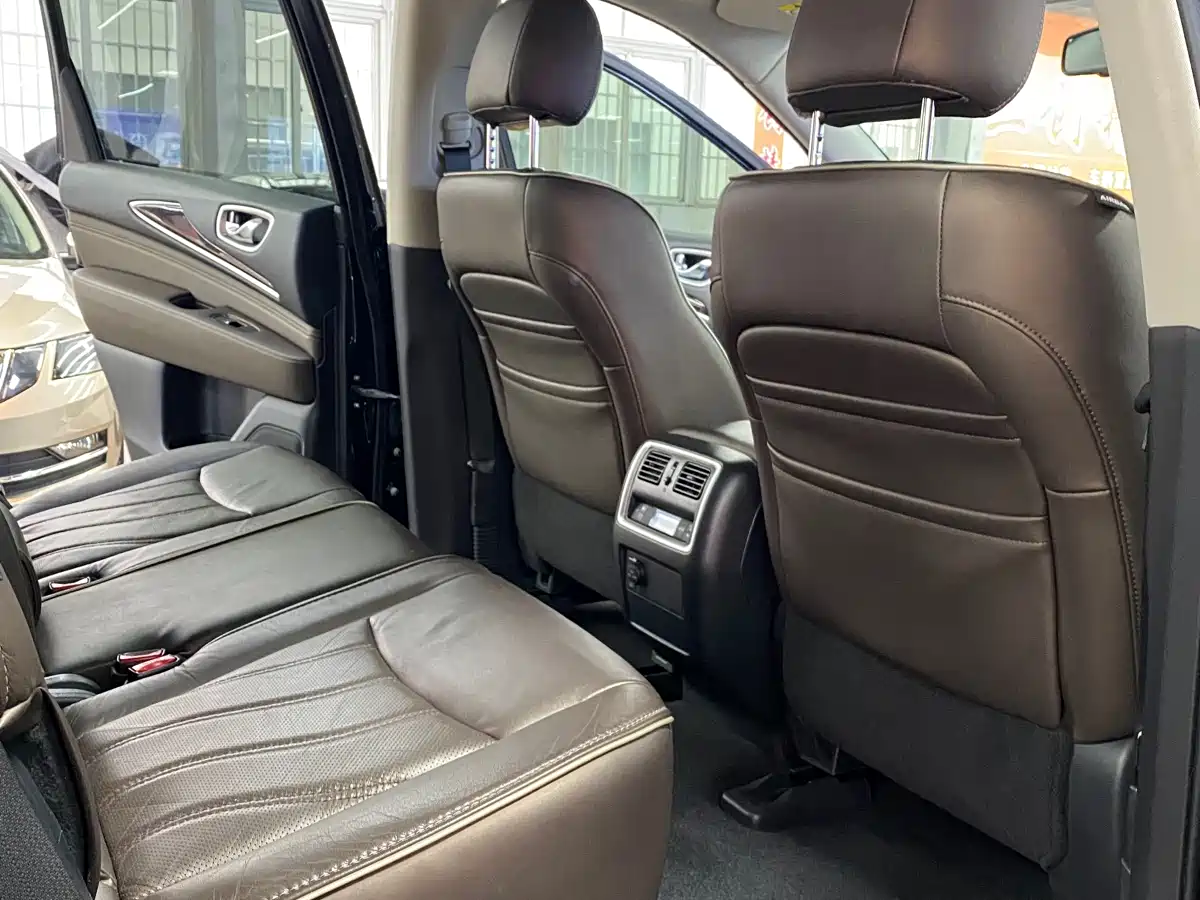 Infiniti QX60 (Import) 2020 2.5 S/C Hybrid 2WD Excellence Edition фото 12
