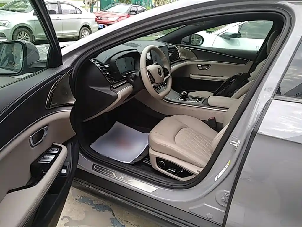 BYD Han 2025 DM-i Smart Driving Edition 125KM LiDAR Flagship фото 16