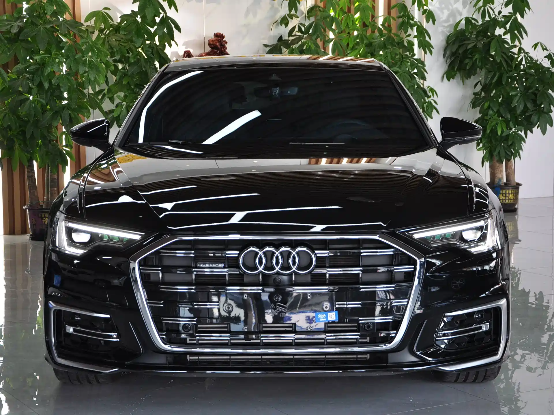 Фото 2 - Audi A6L