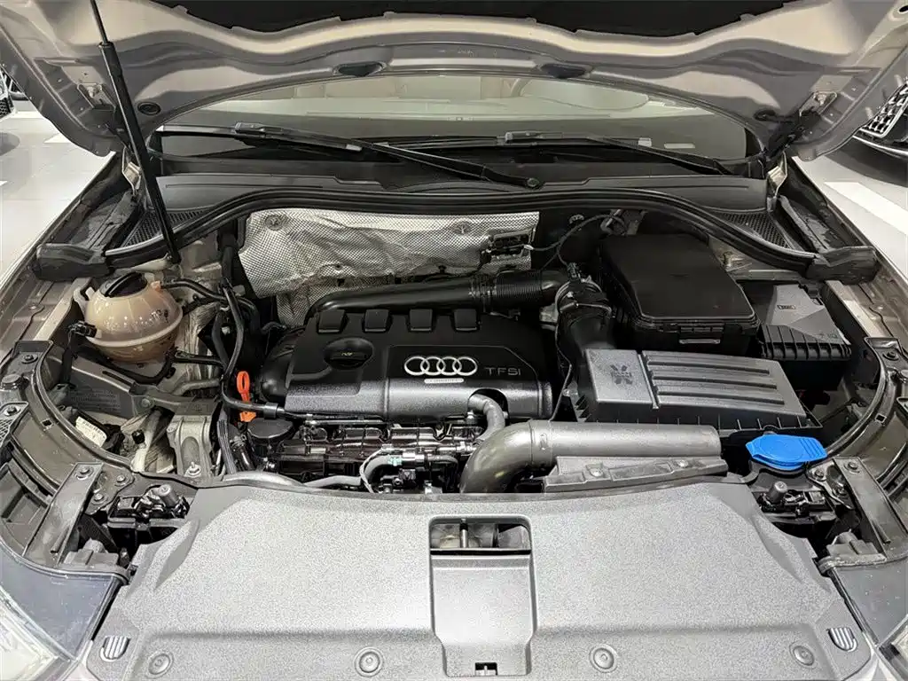 Audi Q3 2013 35 TFSI quattro Technology фото 8