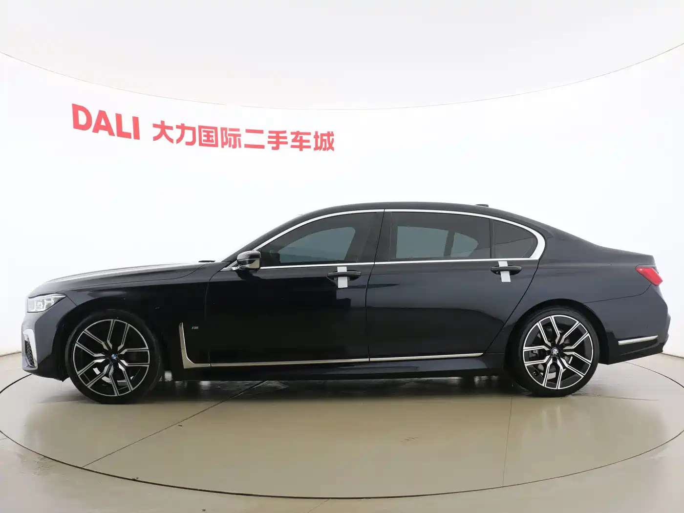 BMW 7 Series 2019 740Li Leading M Sport Package фото 15