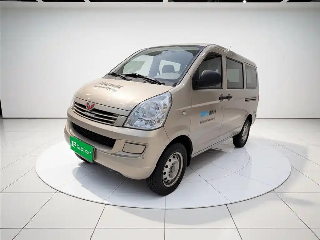 Wuling Motors Wuling Rongguang 2018 2014 1.2L S Base Model