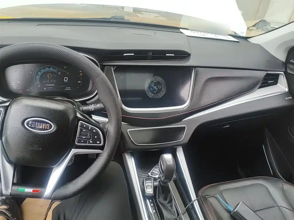 SWM Motor SWM G01 2018 2018 1.5T Automatic Smart UP